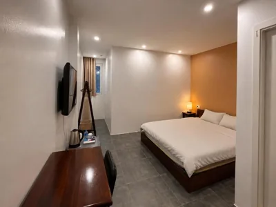 豪华双人间 — Villi Old Quarter Homestay